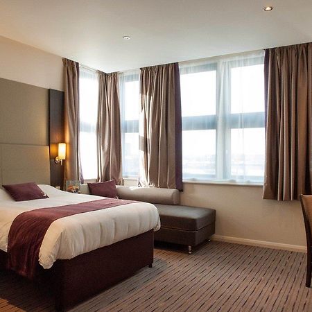 Premier Inn Canterbury City Centre Ngoại thất bức ảnh